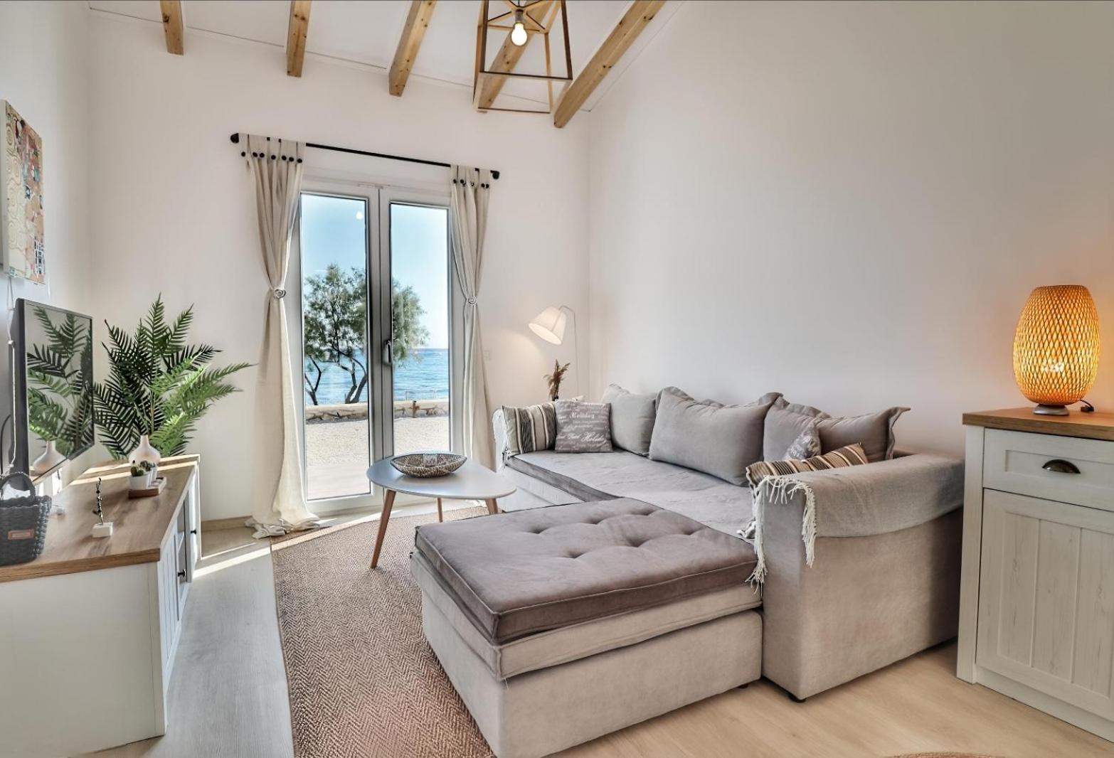 Seafront Wooden House Vounaraki 4 Vakantiehuis *