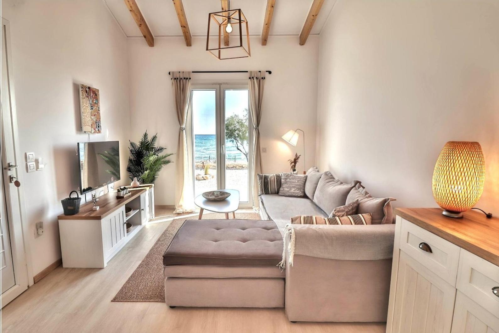 Vakantiehuis Seafront Wooden House Vounaraki 4 Katastárion
